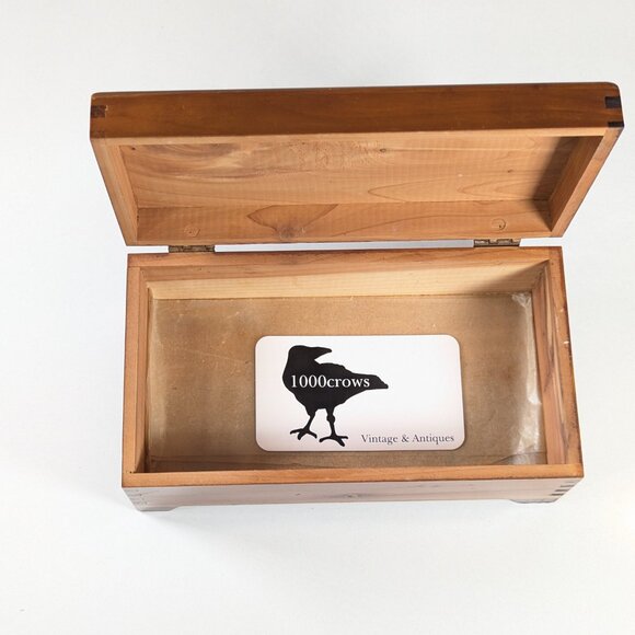 Vintage 1940s wooden desk storage box with Terrier Dog on lid, cigar storage box - Picture 12 of 12